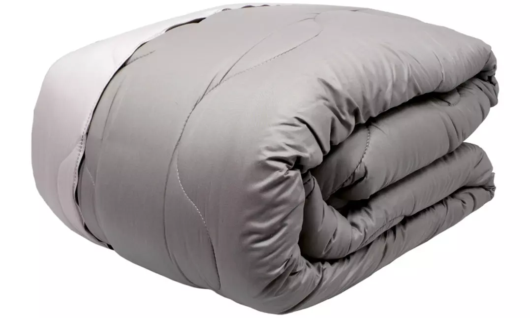 Trapunta invernale in morbida microfibra bicolore, tinta unita