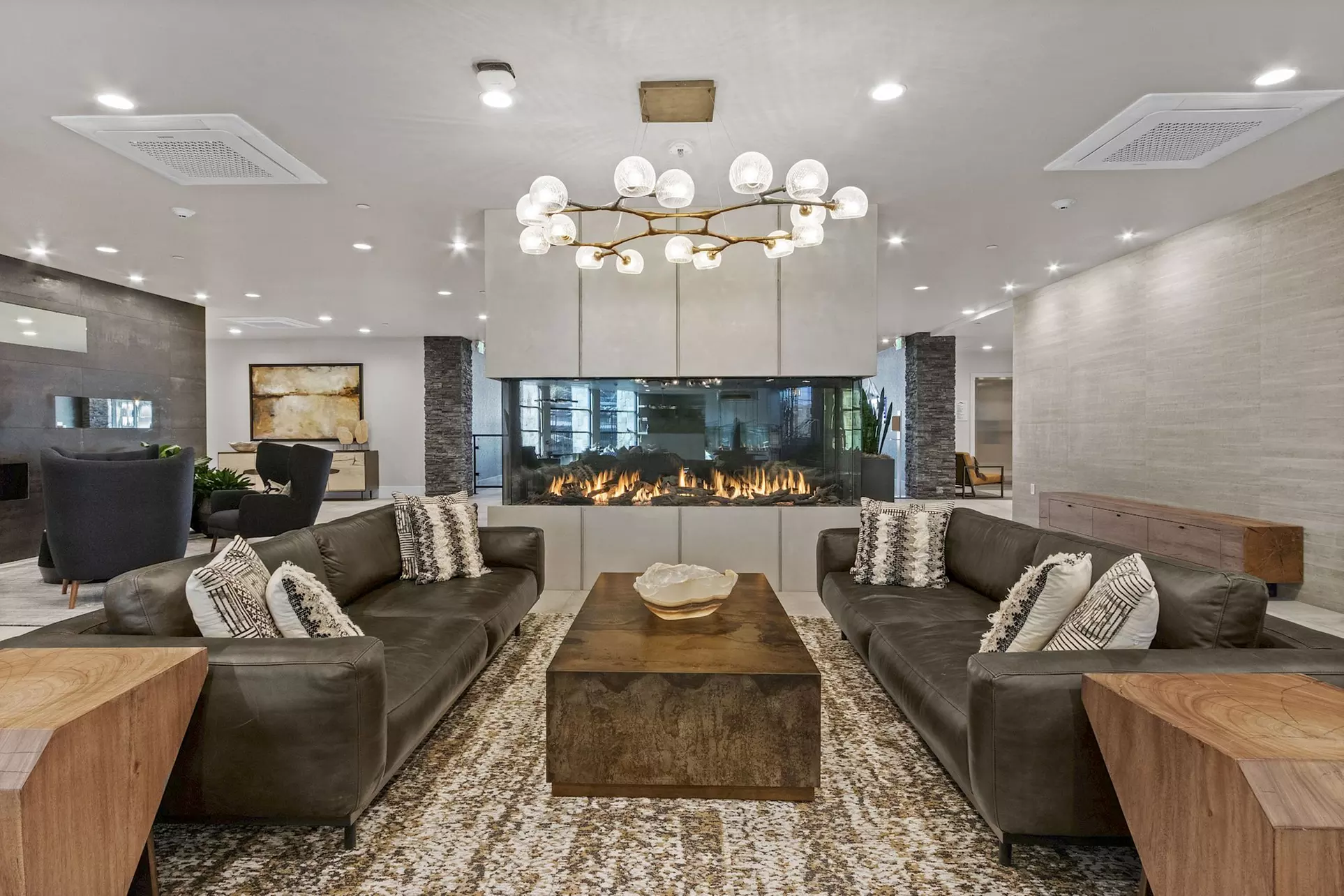 Member Pricing: 4* Mountain Resort in Park City with Sweeping Views 

