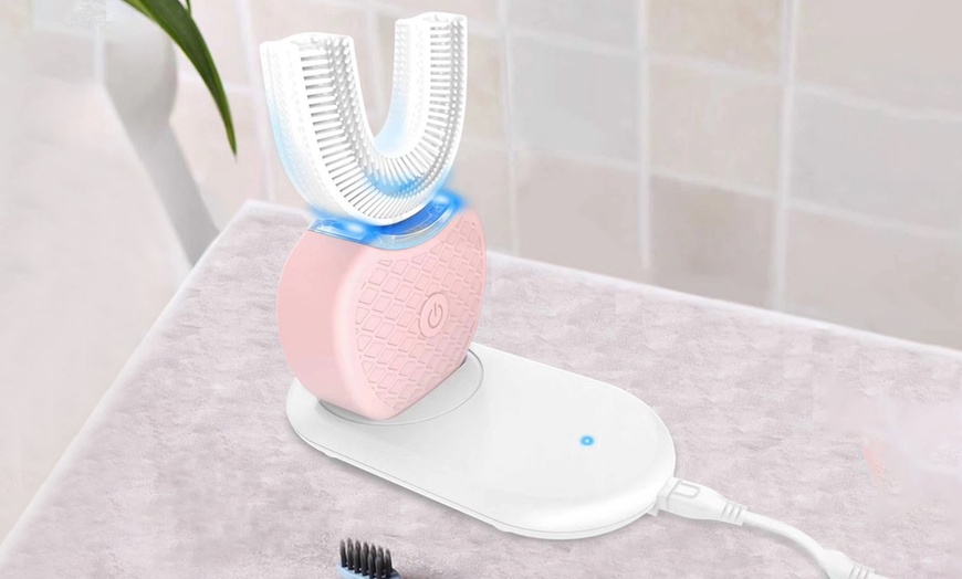 Image 5: U-Shaped Electric Toothbrush