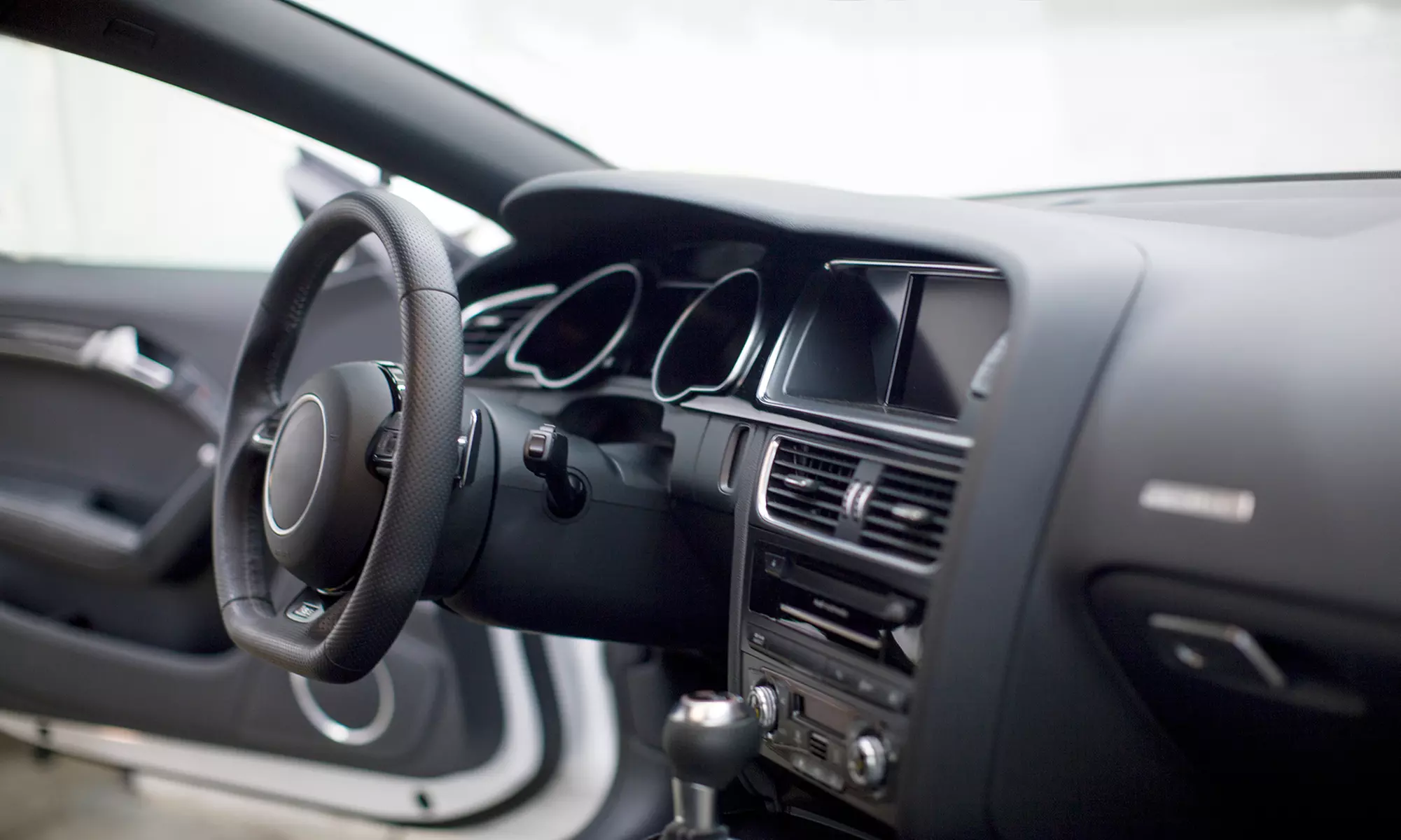 Automotive Odor Removal for a Sedan, SUV, or Truck from Scent Renu (Up to 55% Off) - Primary Image
