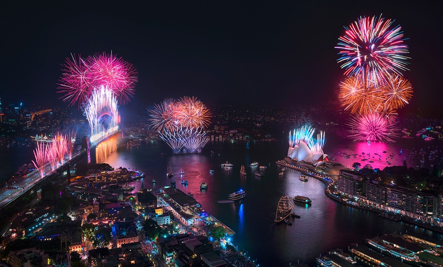 Image 10: New Year's Eve Sydney Harbour Cruise