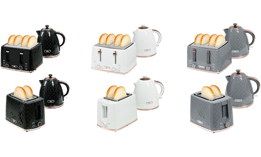 Image 2: HomCom Kettle and Two-Slice Toaster Set