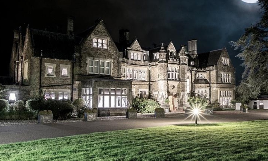 Image 10: Surrey: 4* One-Night Stay w/ Murder Mystery Experience, Dinner, & More