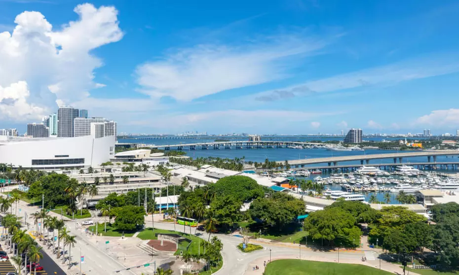 Modern Hotel in Downtown Miami