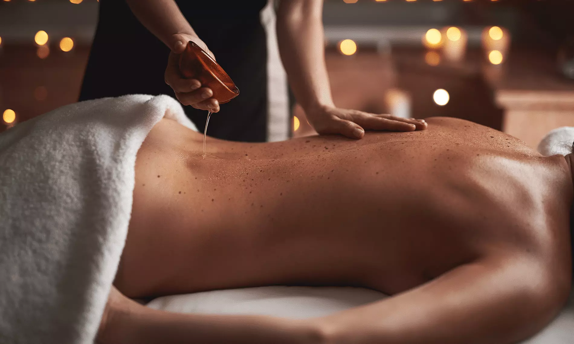 Massage suédois ou ayurvédique avec Karima Dahmane