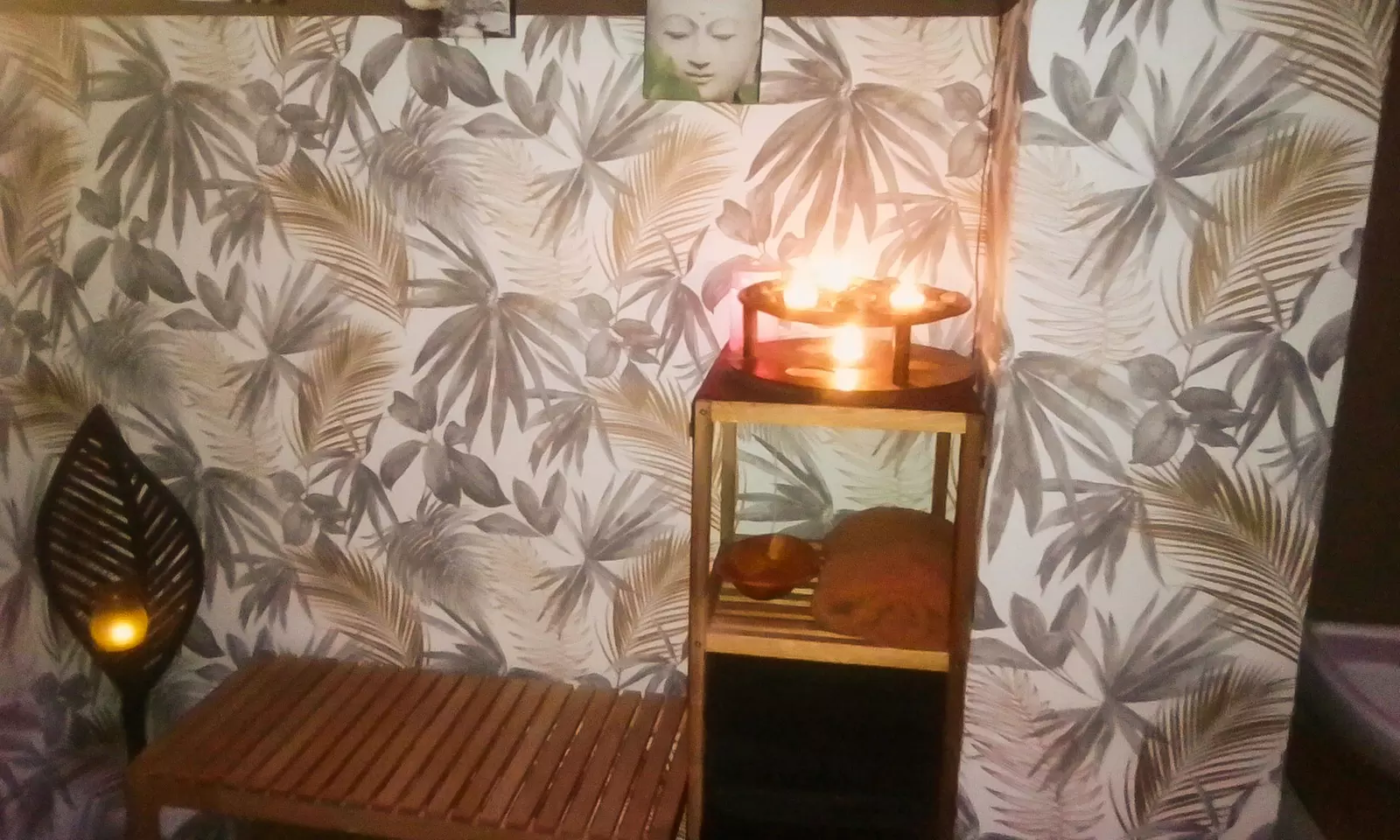 Masaje con aromaterapia, peeling y envoltura de espalda