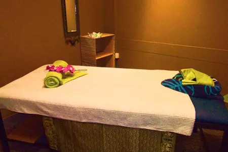 45-Min Deep Tissue Massage with Thai & Almond Balm – For One or Two | Full Body, Back, Neck & Foot Options