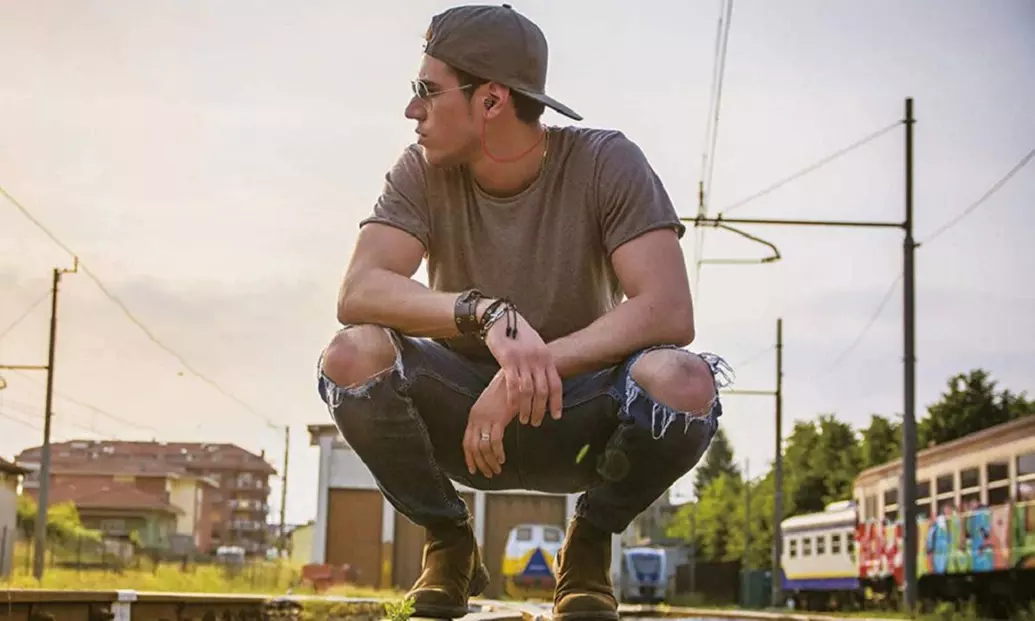 JVC Bluetooth-In-Ear-Kopfhörer HA-FX103BT in Rot - Second Medium