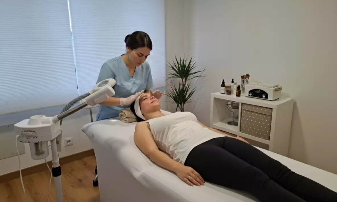 Limpieza facial profunda con opción a tratamiento o higiene avanzada