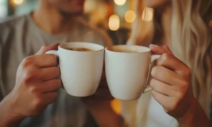 Brunch variado para 2 o 4 con bebidas frías y calientes incluidas