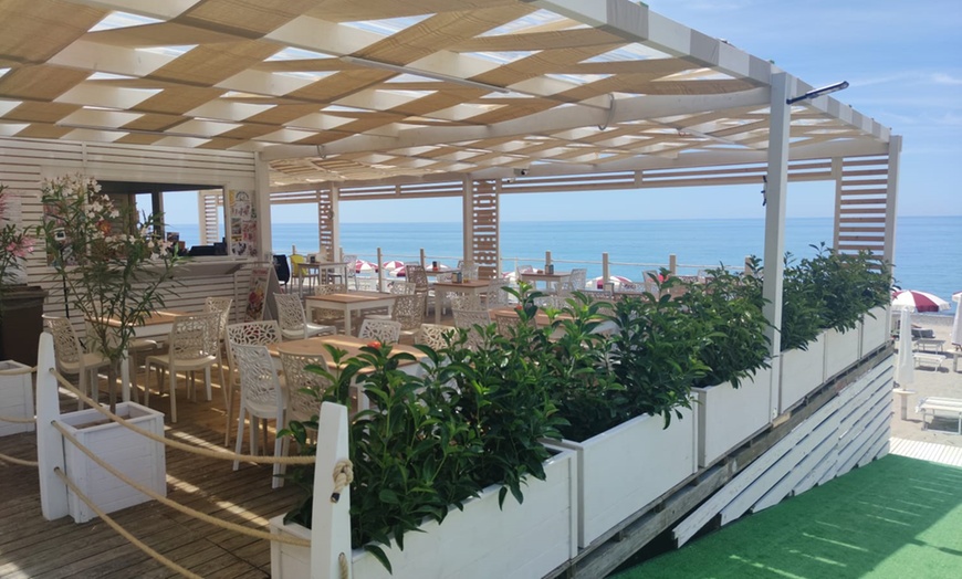 Image 3: Marina di Camerota: ingresso per 2 al lido Poseidonbeach