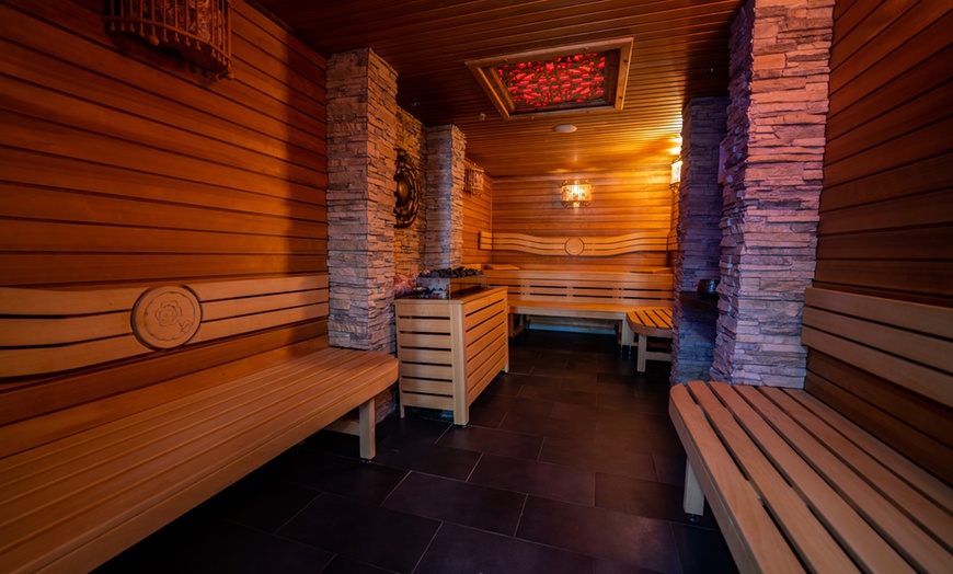 Image 3: Wellness-Day-Spa für 1 oder 2 Personen mit Sauna
