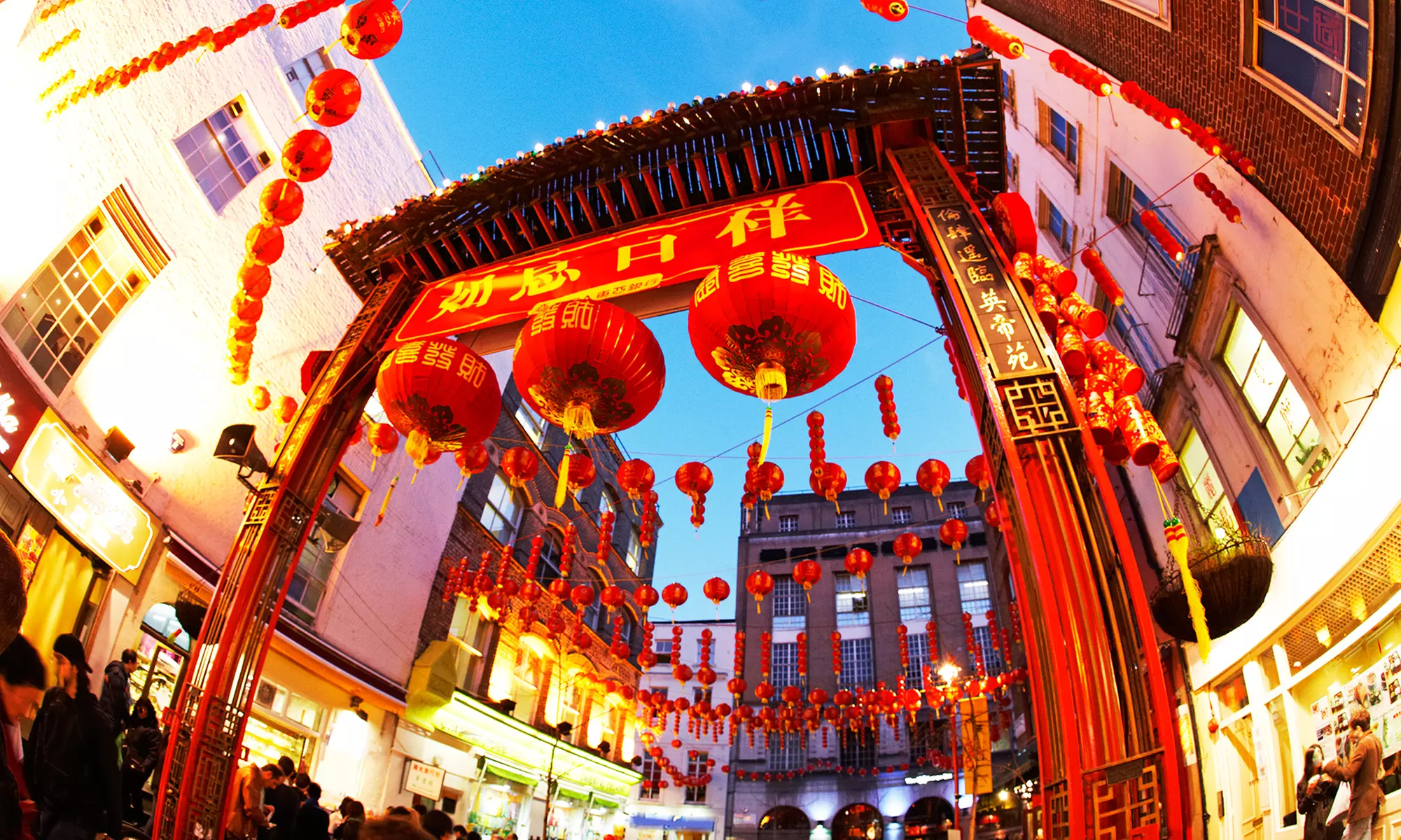 Discover Tommys New York's guided tours of Chinatown and Little Italy, offering unique insights into cultural history, up to 25% off - Primary Image