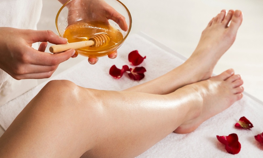 Image 2: Full Arm and Underarm Waxing in an Elegant Lounge Atmosphere