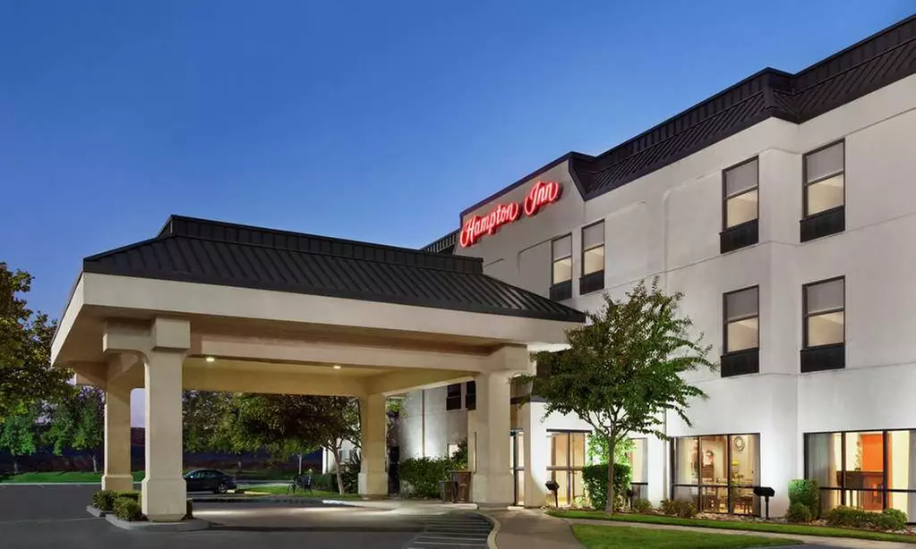 Enjoy a luxurious stay at Hampton Inn Hotel Tracy, CA. Book now for a memorable experience! - Primary Image