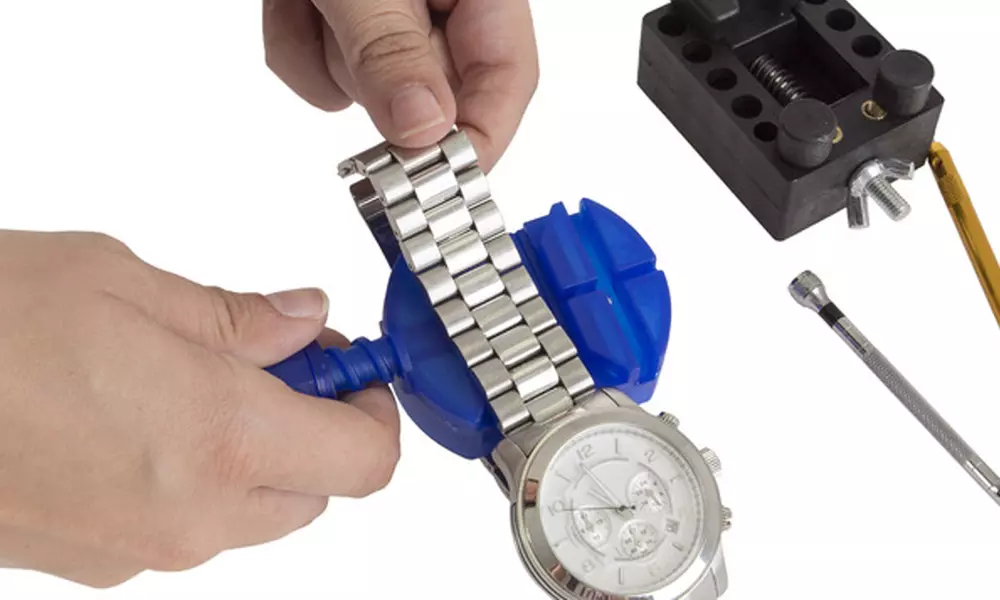 144-Piece Watch Repair Kit with Storage Carrying Case - Second Medium