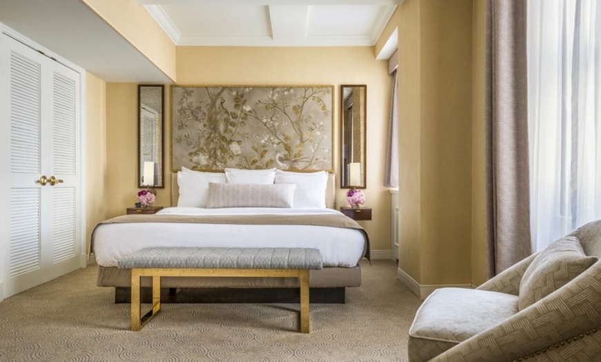 Image 3: Landmark Hotel Located on Chicago's Magnificent Mile