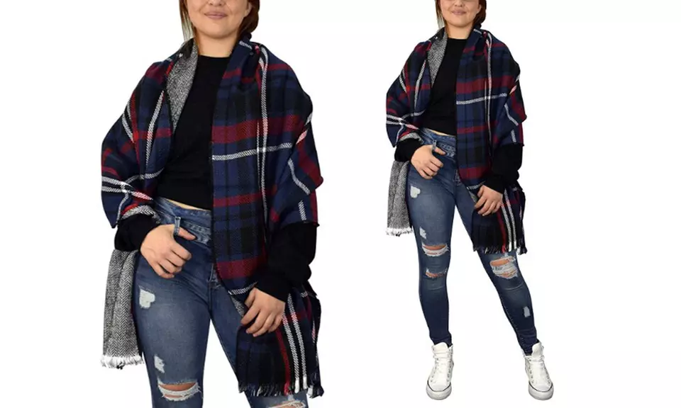 Women's Reversible Blanket Scarf - Image 7