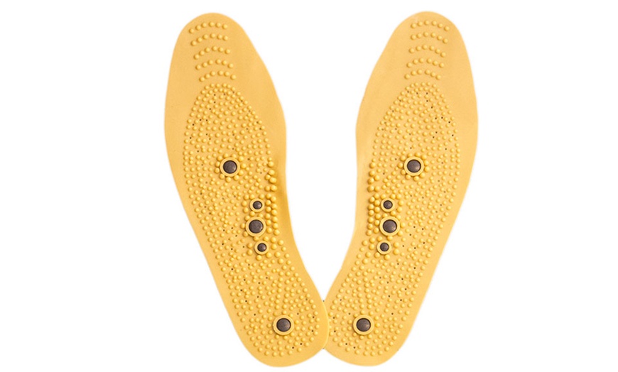 Image 2: One or Two Pairs of Magnetic Acupressure Insoles