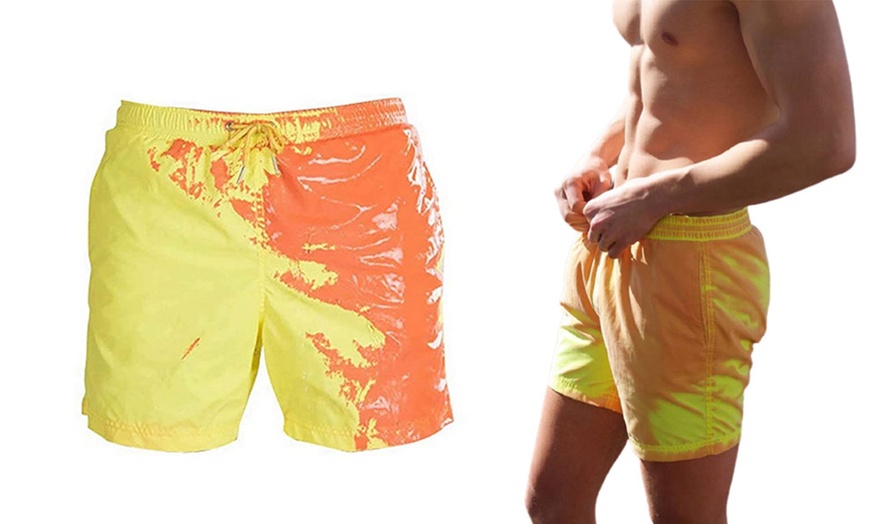 Image 6: Men's Colour Changing Swim Shorts