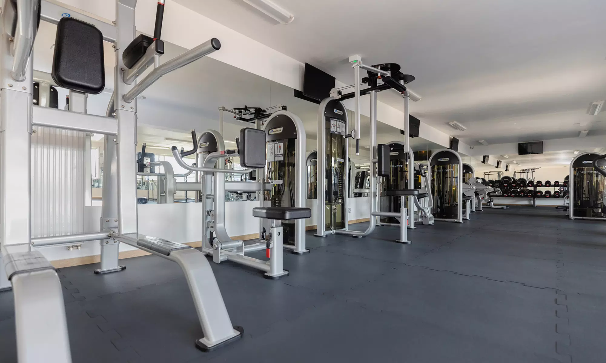 Morze/góry, 7 lokalizacji: 3-5 nocy dla 4 lub 9 osób