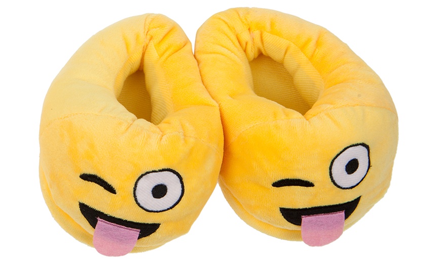 Image 7: Emoji Kids' Slippers