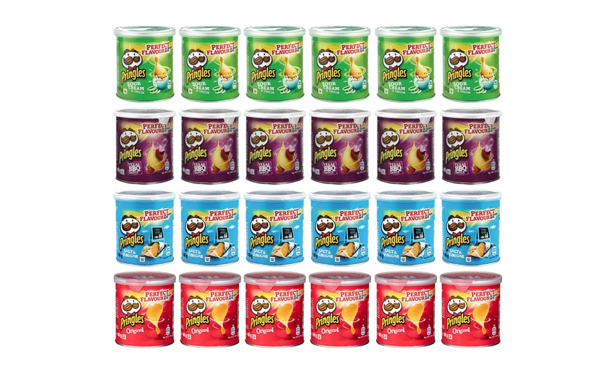 Image 2: Whisper 24-Day Pringles Advent Calendar