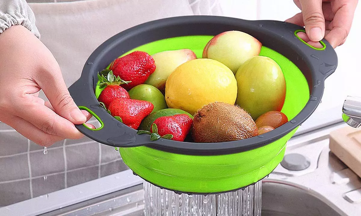 Panier égouttoir pliable