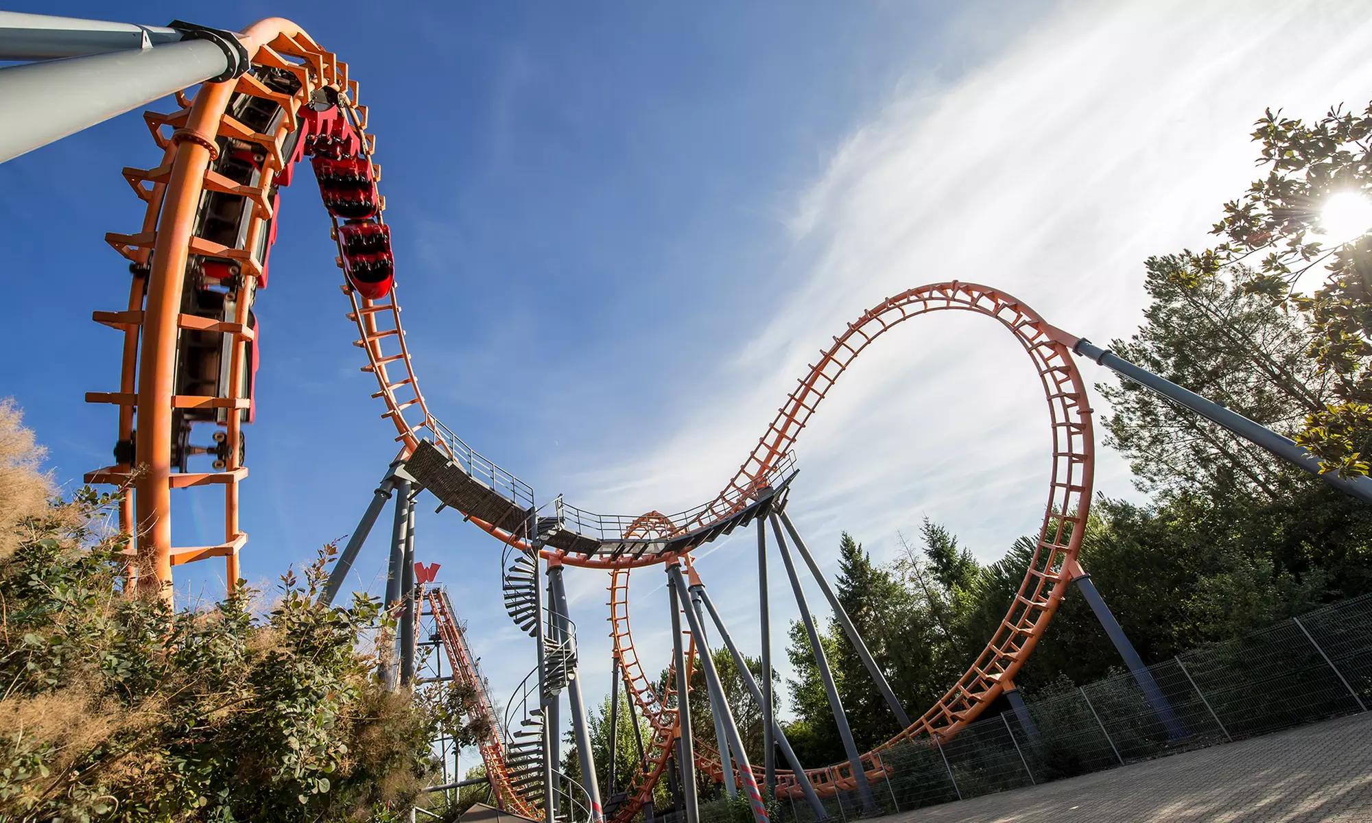Expérience multi-parcs avec attractions et sensations aquatiques