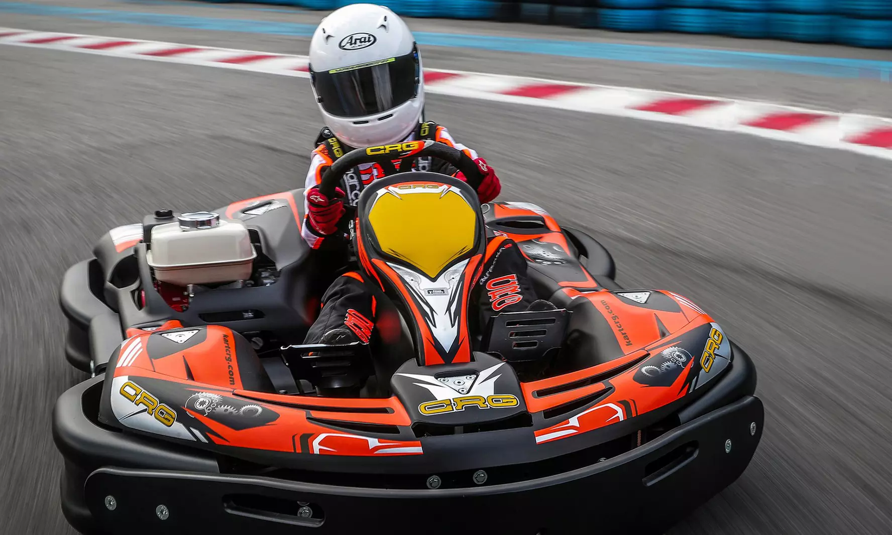 12 minutos de conducción de un kart a elegir con 2 vueltas de regalo