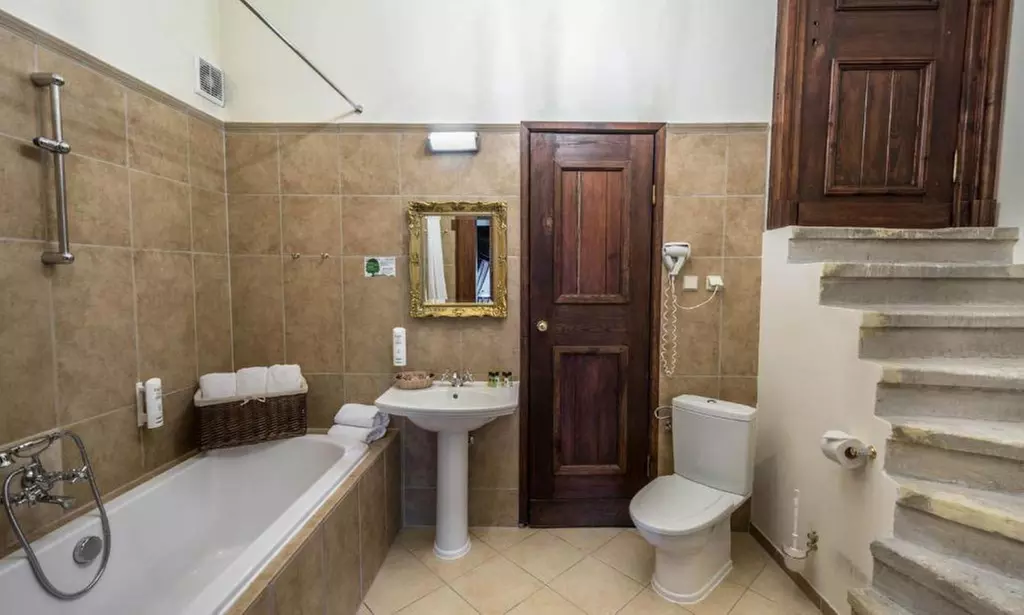 Niederschlesien: Doppelzimmer mit Halbpension auf dem Schloss