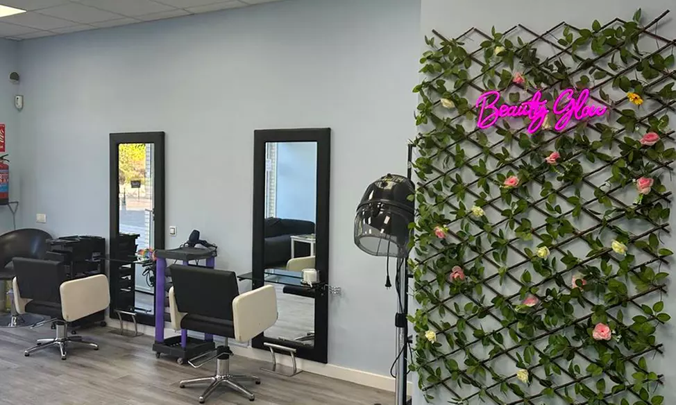 Sesión de peluquería con tratamientos a elegir para 1 persona