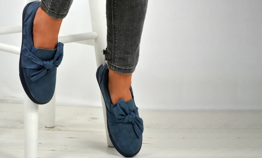 Image 3: Women's Slip-On Plimsolls 