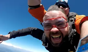 Wertgutschein über 79 € anrechenbar auf einen Tandem-Fallschirmsprung mit Airgasmo