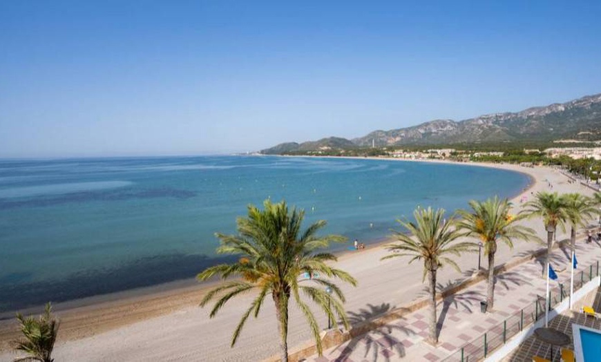 Image 5: Tarragona: Doppelzimmer mit seitlichem Meerblick inkl. Frühstück