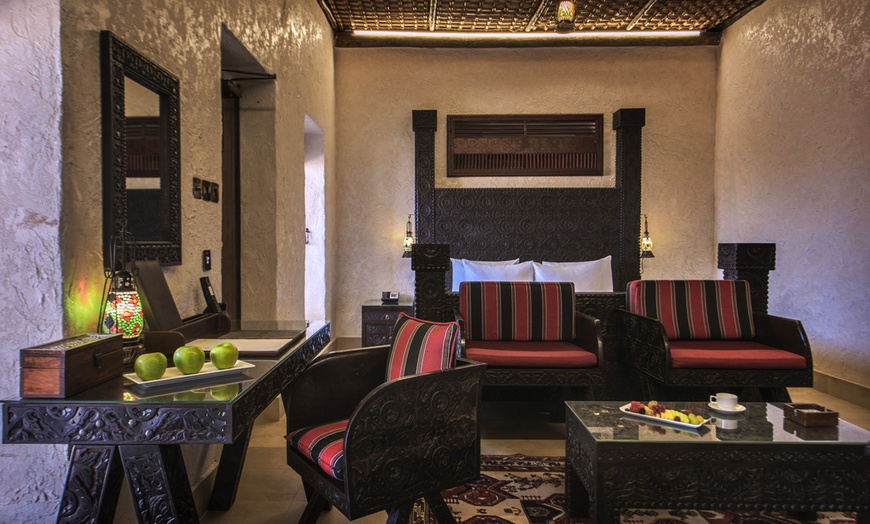 Image 12: Al Ain: 1-Night 5* Romantic Packages with Breakfast