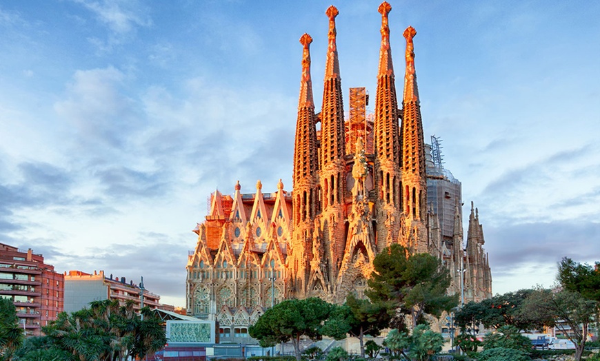 Image 18: Barcelona: 4* Room Stay for Two with Breakfast