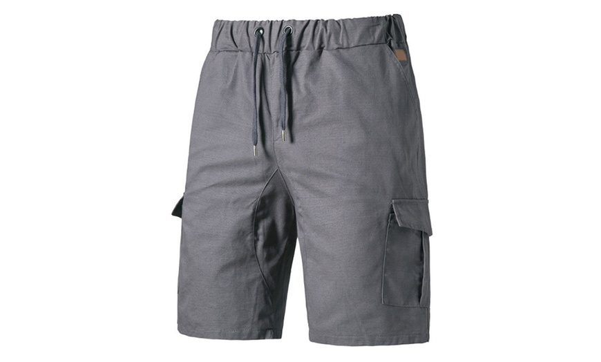 Image 8: Men's Casual Slim Fit Cargo Shorts with Elastic Waist