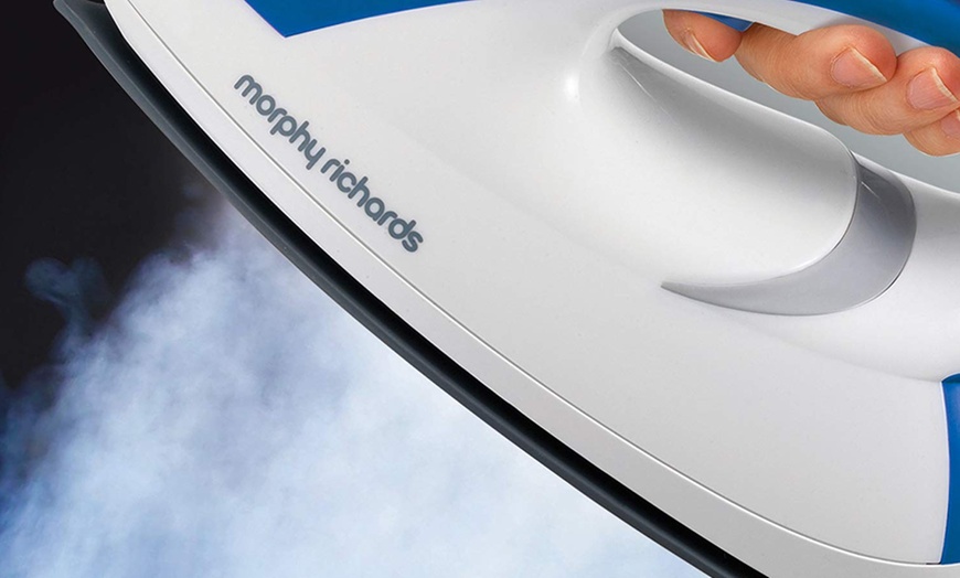 Image 9: Morphy Richards Steam Iron