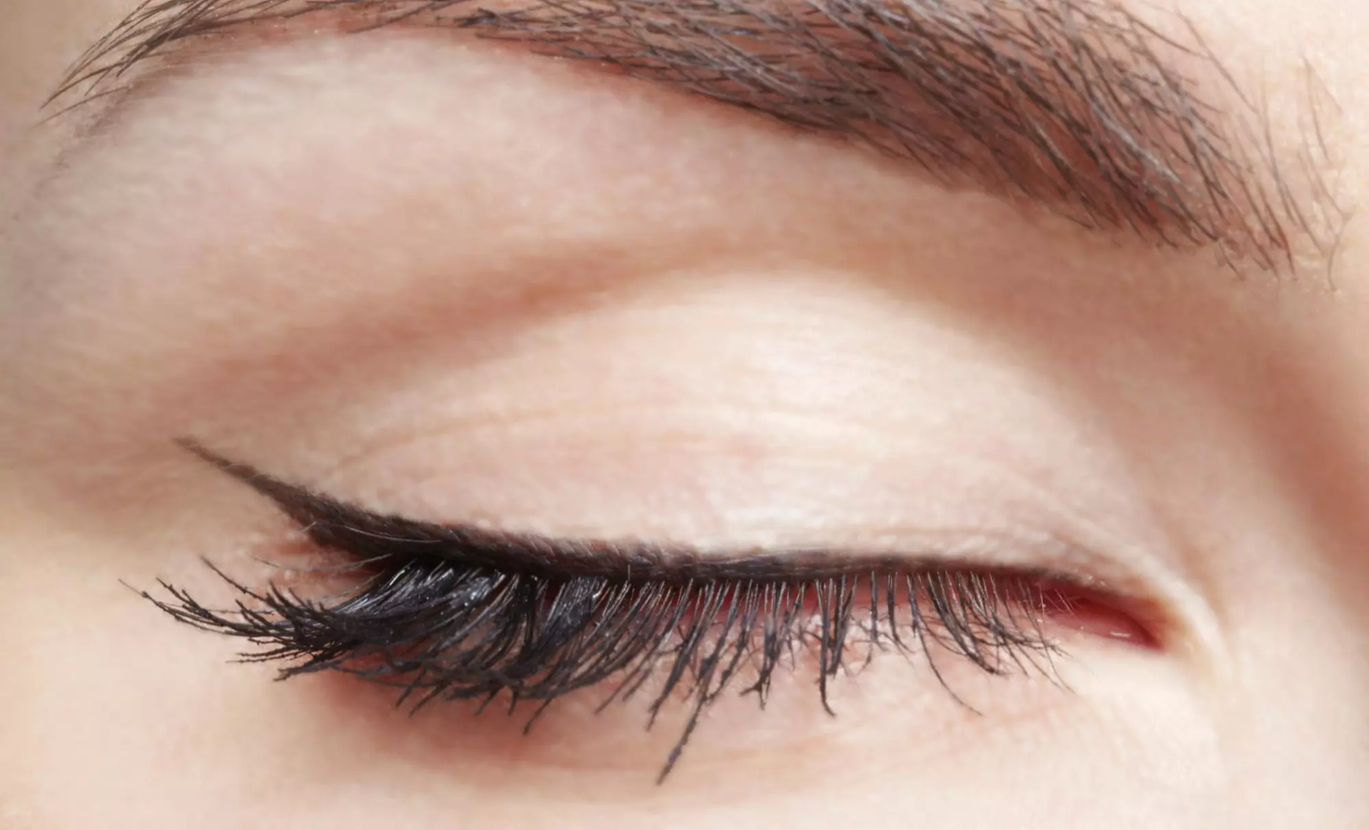 $5 for $10 Worth of Threading — Threading place - Primary Image