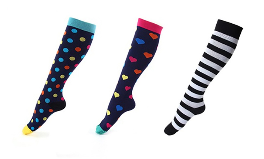 Image 5: Lot de 3 ou 6 paires de chaussettes de compression pour femmes