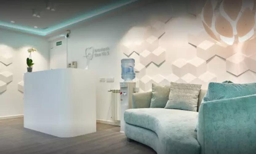 Ortodoncia con brackets metálicos convencionales o autoligados