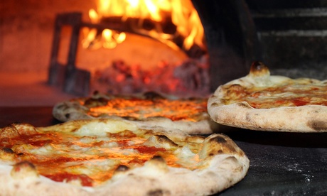 Menu All you can eat pizza con dolce e birra per 2 o 4 persone da L'antico Forno Pizzeria (sconto fino a 76%)