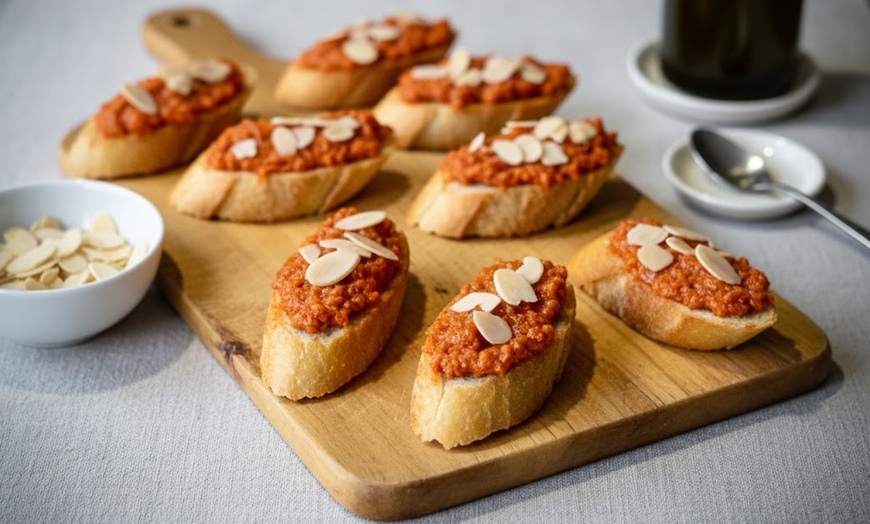 Image 1: Catering de 120 o 240 piezas con Gourmet Madrid