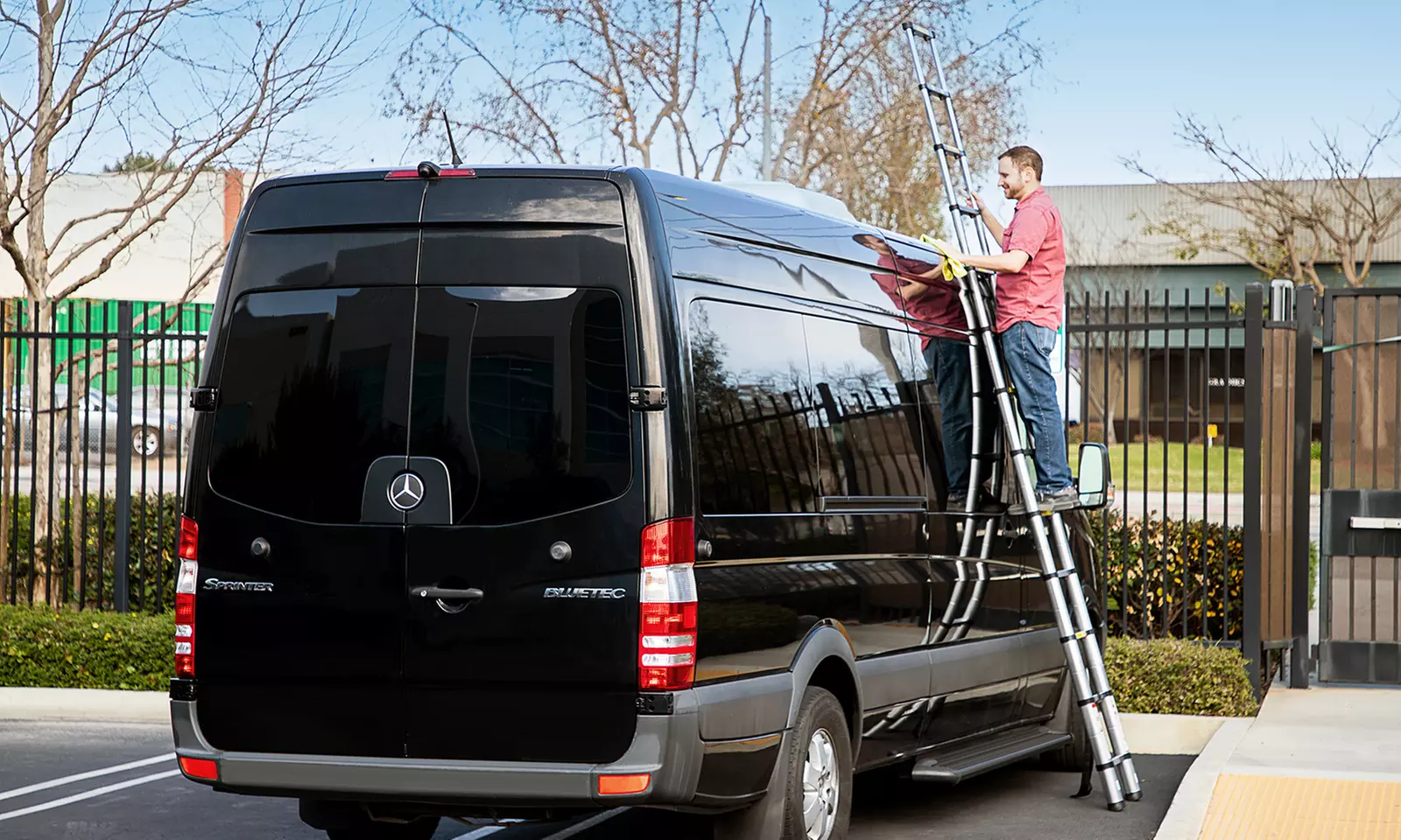 12.5' Telescoping Aluminum Extension Ladder - Primary Image