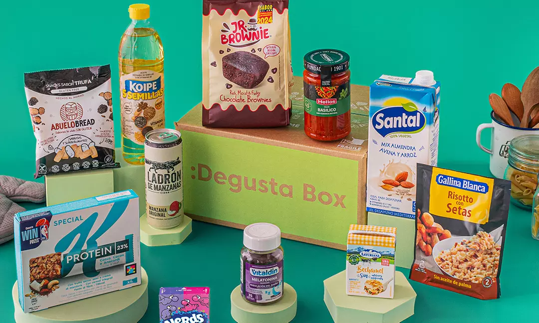 Suscríbete a una caja de sorpresas al mes con Degustabox