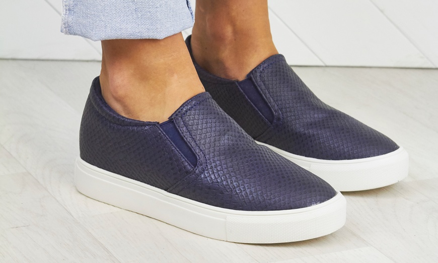 Image 2: Women's Slip-On Trainers