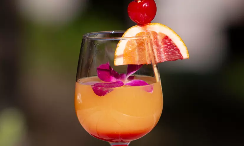 Brunch for 2,4,or 6: Brunch Entrees & Cocktails/$75/$150 Dining Credit