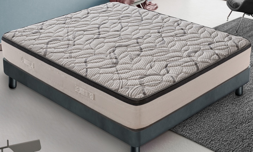 Image 1: Matelas Memory Gel et revêtement en tissu carbone à 7 zones