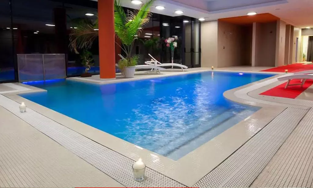 Catania 5*: 1 o 2 notti in camera doppia Superior con colazione e Spa